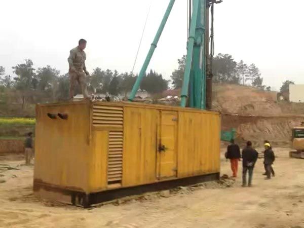 靖西如何判断水冷式机油散热器密封件是否需要更换？